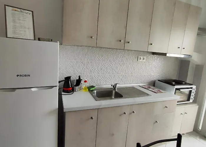 First Line Appartement Flogita