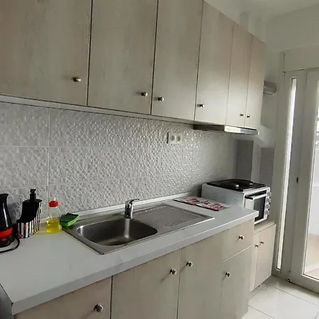 First Line 公寓 弗洛伊塔